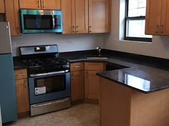 3rd image of 136-63 Jewel Ave #B2