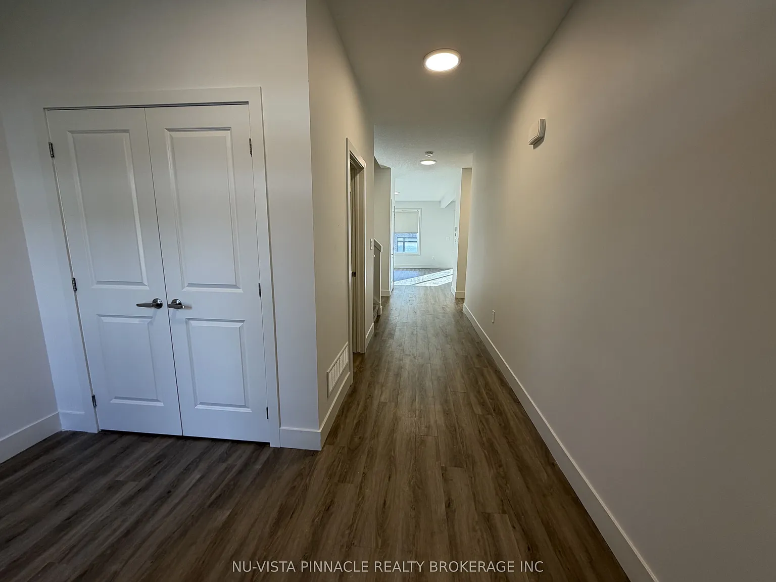 3 bed, $2,550 — Photo 4
