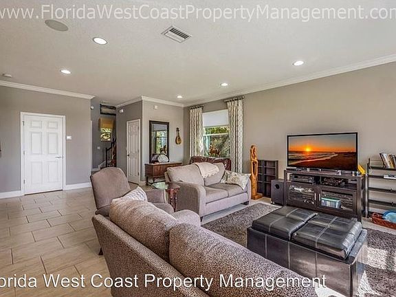 5th image of 8270 Nandina Dr