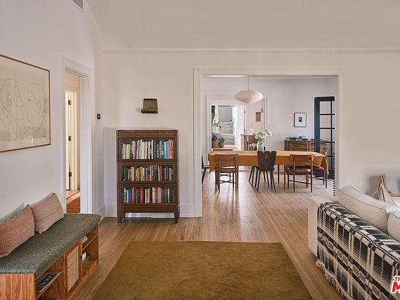5th image of 4801 Ambrose Ave