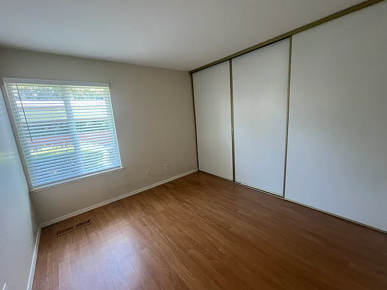 1572 Sunnyvale Ave #25 — Photo 10