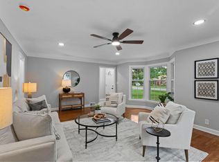 741 Roselawn Ave E, Maplewood, MN 55117