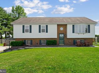 6442 Walker Rd, Stewartstown, PA 17363