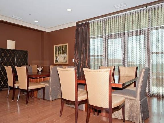 3rd image of 8025 Maryland Ave Unit 12A