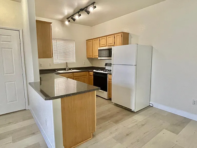5650 E Sahara Ave #2051 — Photo 5