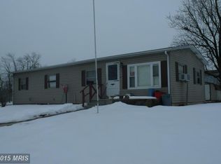 9 Commerce St, Taneytown, MD 21787