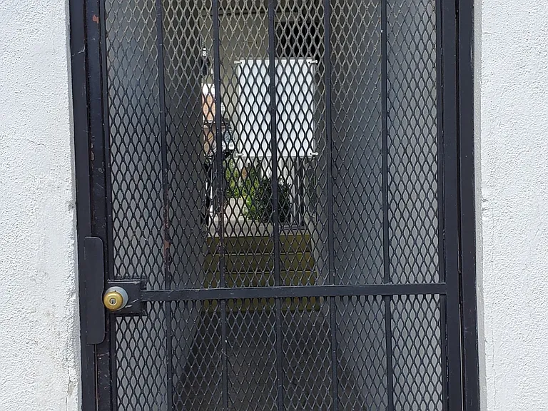 11124 Camarillo St #9 — Photo 19