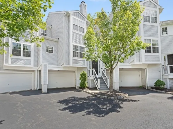 1902 Tanglewood Pl, Hanover Twp., NJ 07981