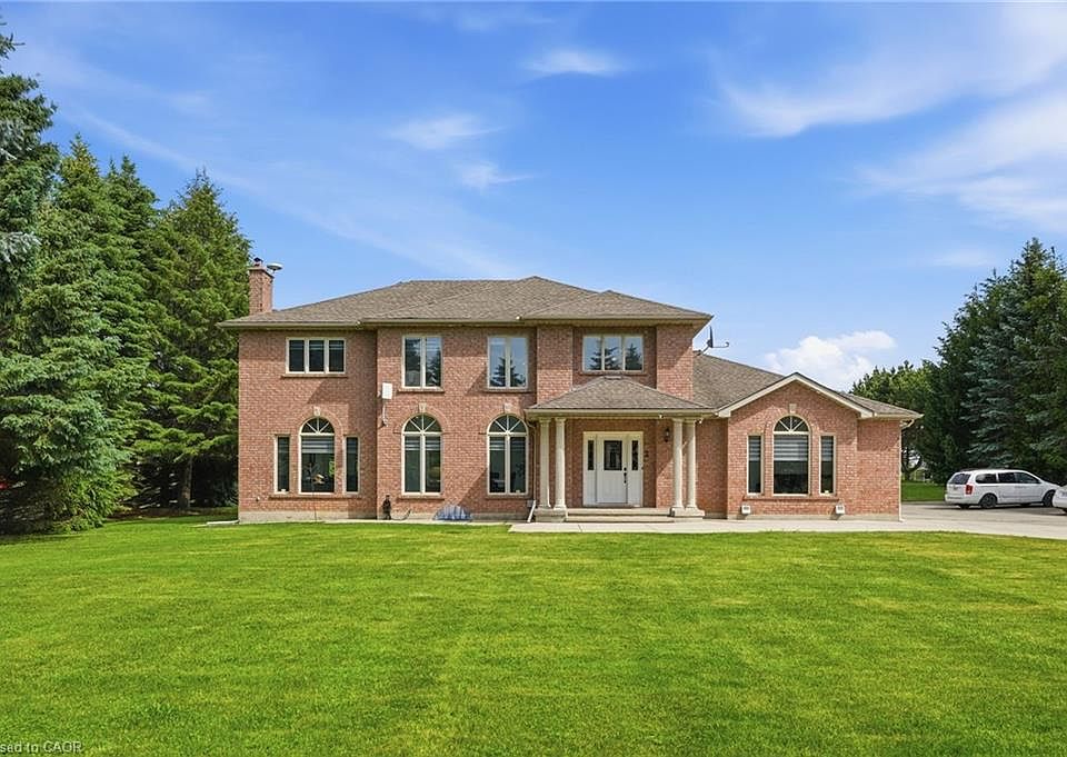 1st image of 2 Currie Dr