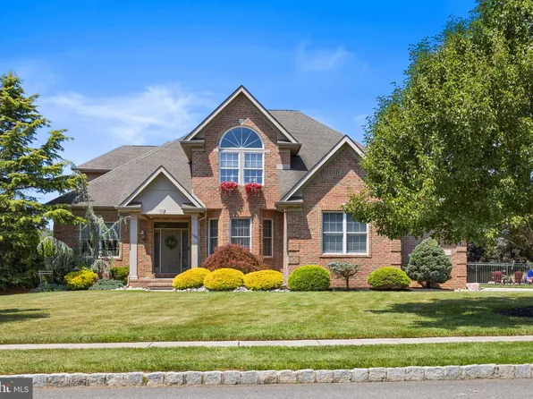 1762 Ferrari Dr, Vineland, NJ 08361