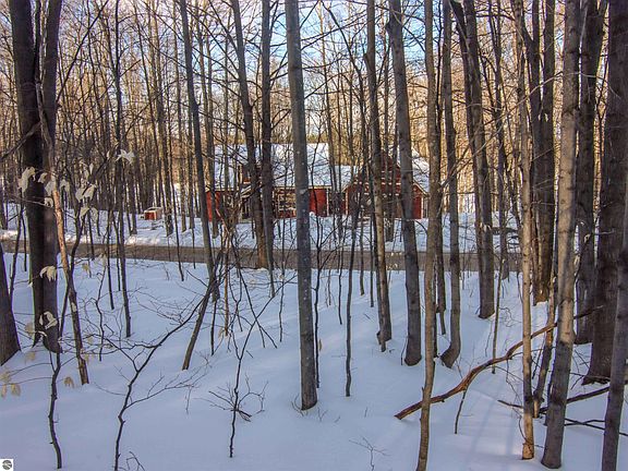 4th image of 44 Mountain Woods Dr Unit 0