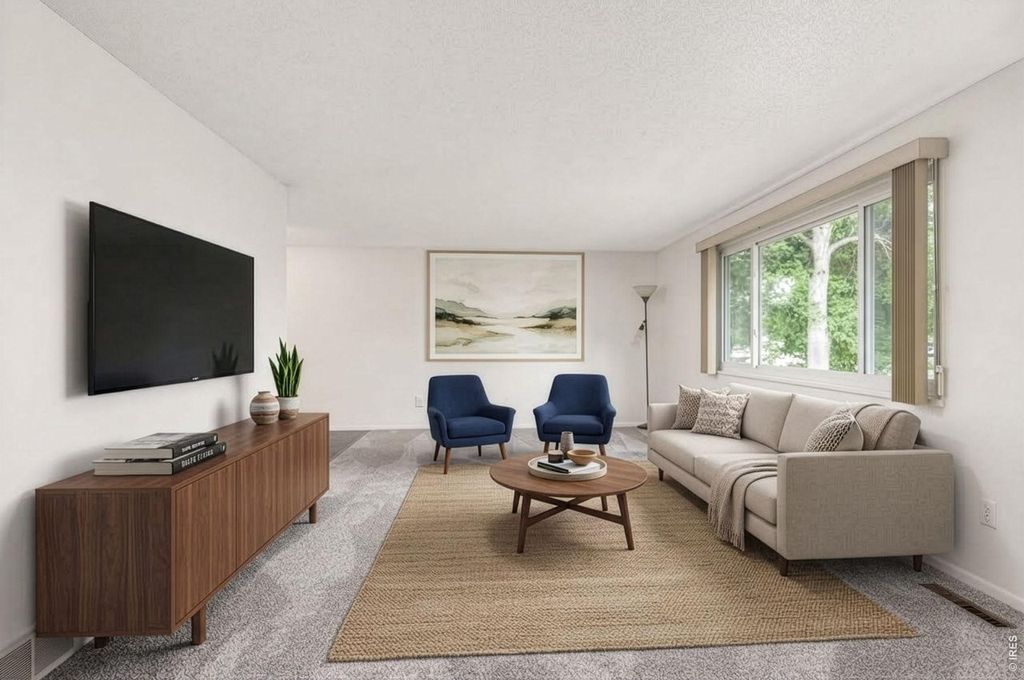 2313 Farisita Dr