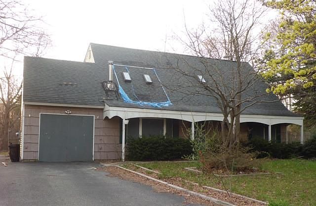 1st image of 32 Harford Dr