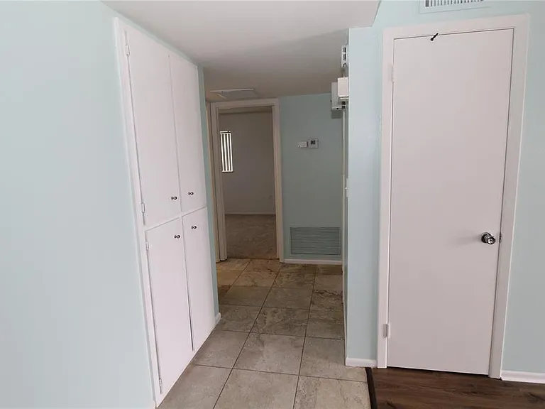 1104 Desert Hills Dr — Photo 13
