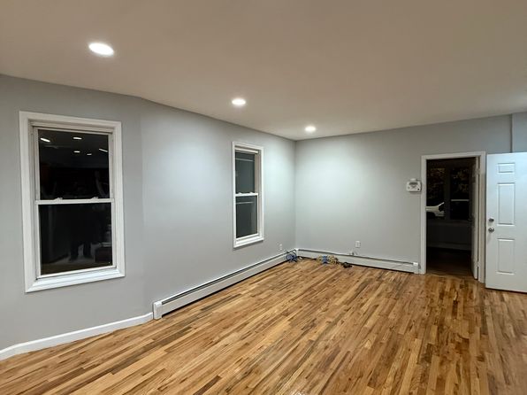 18807 Ludlum Ave APT 1