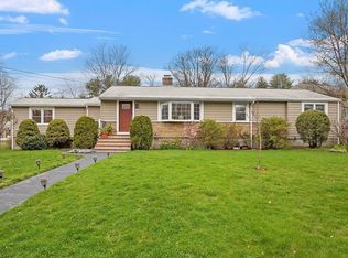 16 Battle Green Rd, Lexington, MA 02421