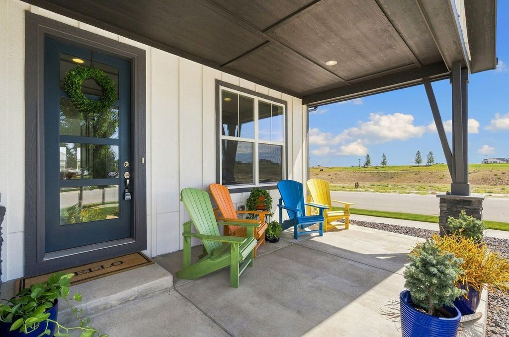 1828 Golden Sun Dr