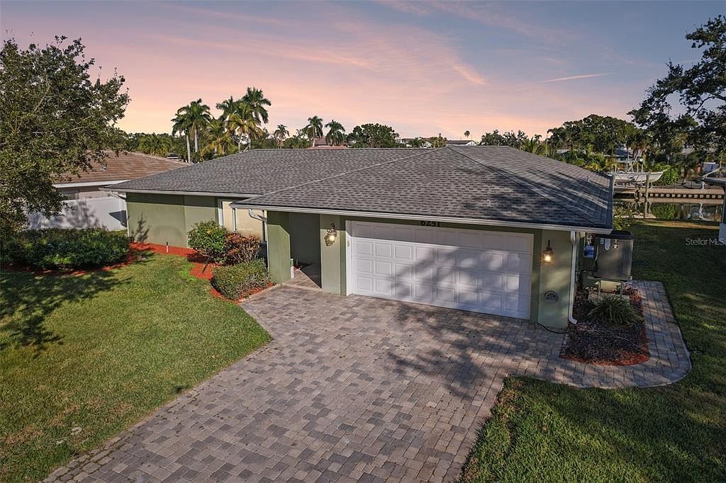 6251 18TH STREET NE, Saint Petersburg, FL 33702 | MLS #TB8445392