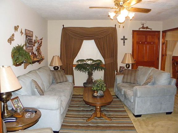 2nd image of 3236 Eastland Dr
