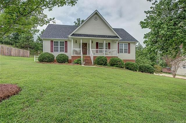 1st image of 153 Autumn Woods Blvd