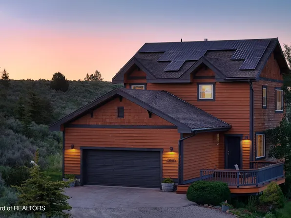 9561 Mountain View Dr, Tetonia, ID 83452