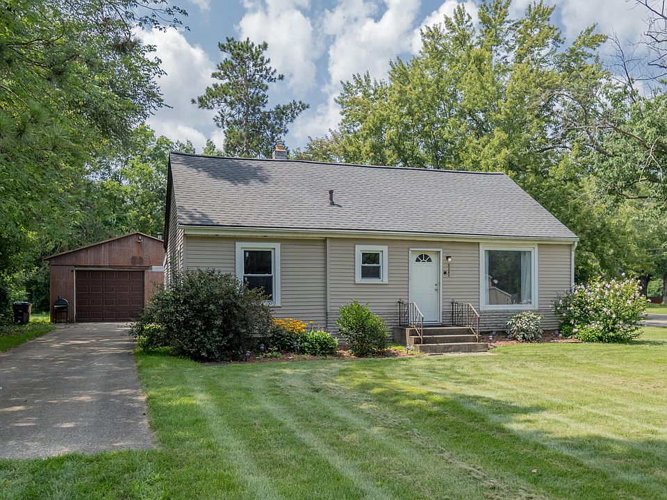 1st image of 2263 Leigh Ave