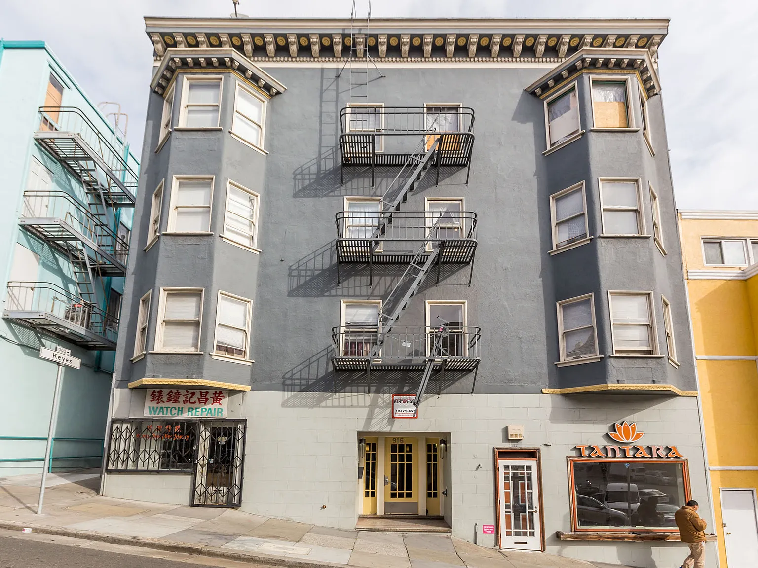 916 Pacific — Photo 3