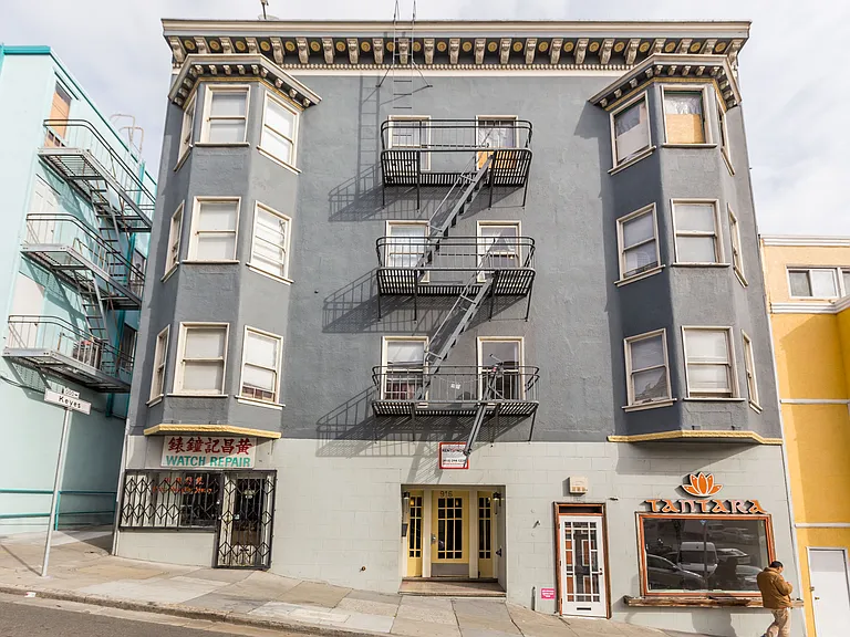916 Pacific Ave — Photo 3