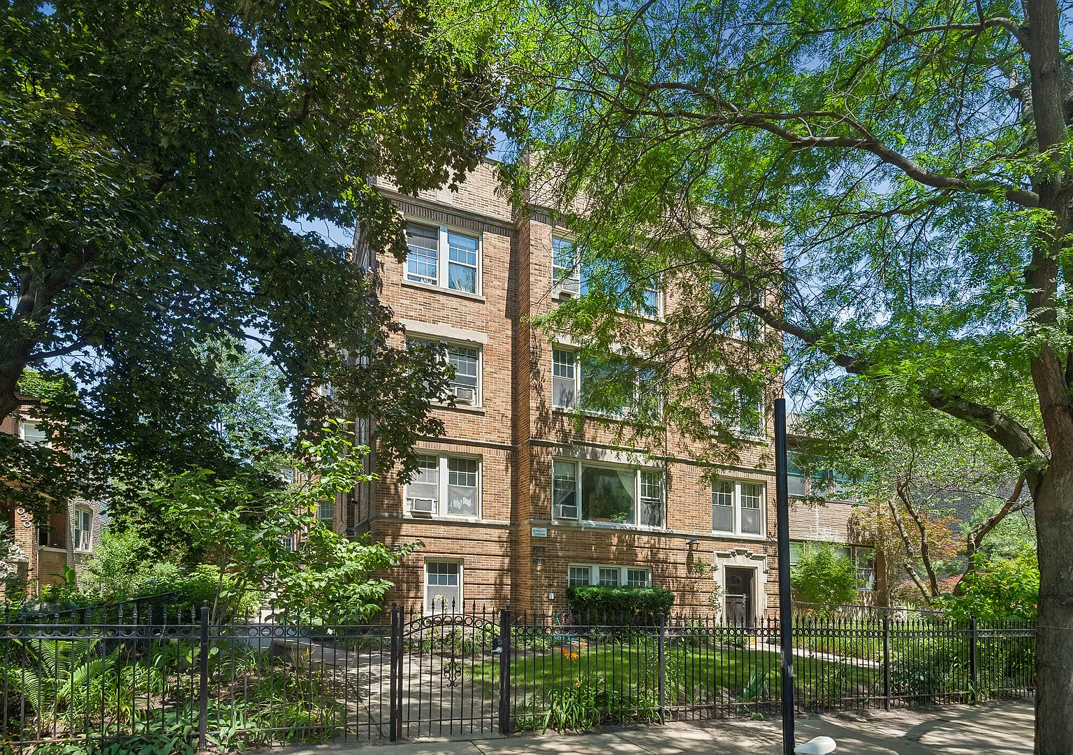 1 bed, $1,675 — Photo 1