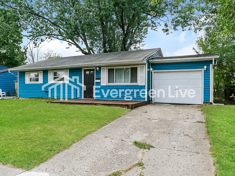 5304 Mapleridge Dr — Photo 2