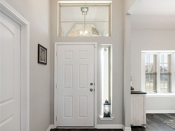 4th image of 1612 Crooked Tree Dr