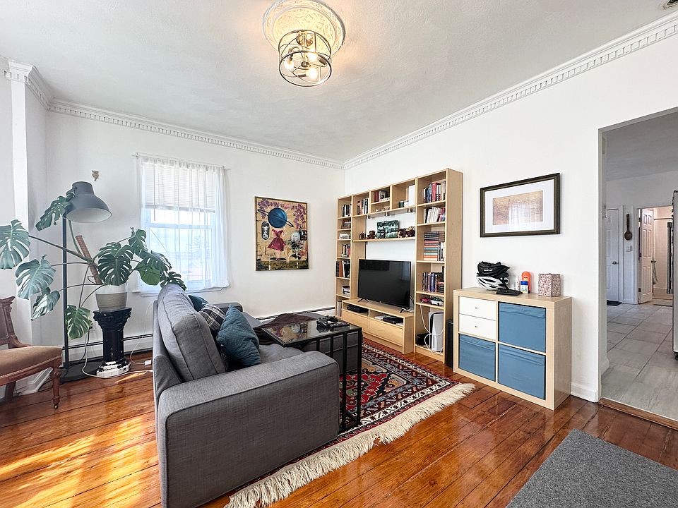 1st image of 44 Woodbine St Unit 1