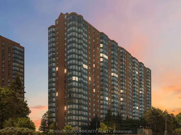 135 Hillcrest Ave #1109, Mississauga, ON L5B 4B1