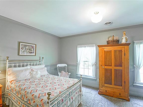 2nd image of 1440 Nature Ct