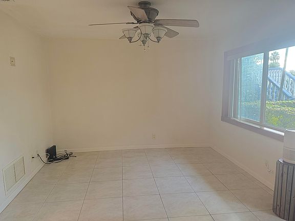 5th image of 199 E McNab Rd APT 110