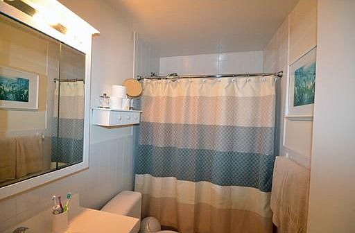 5th image of 25 Edgelawn Ave APT 12