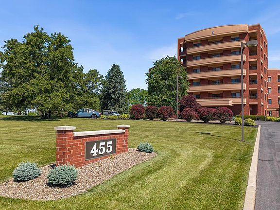 2nd image of 455 Windmere Dr APT 4B