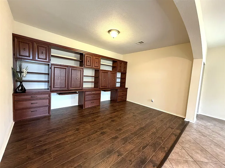 1707 Magnolia Lk — Photo 9