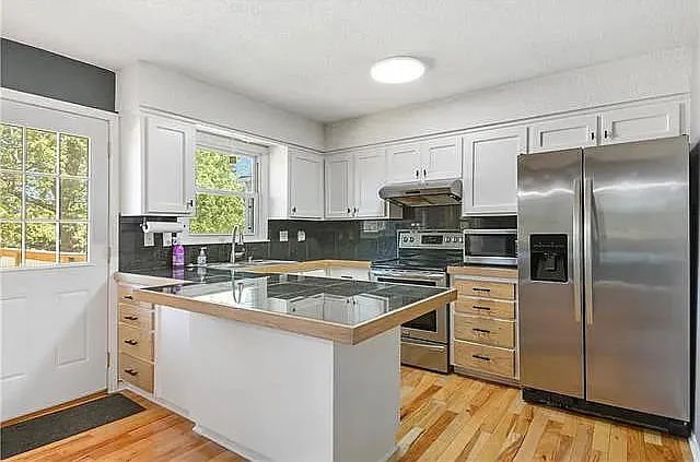 4110 W 47th Ter — Photo 9