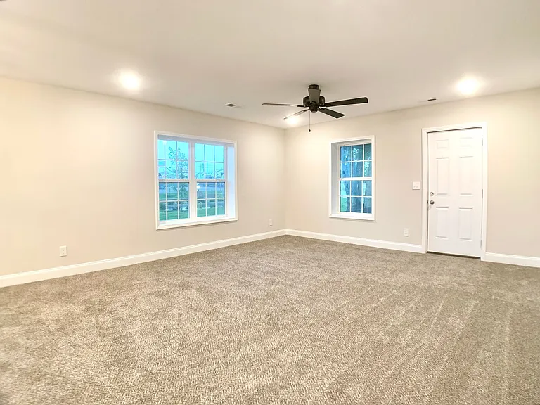 917 Sinclair Dr — Photo 9