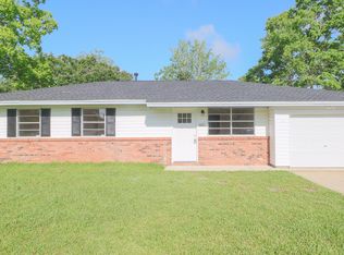 6601 Cortez Cir, Ocean Springs, MS 39564