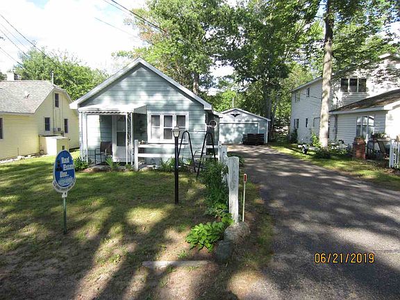 2nd image of 318 Beverly Dr