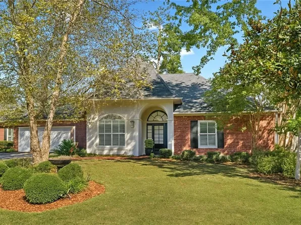 1751 Logan Ln, Mandeville, LA 70448