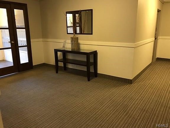 Lovely, welcoming foyer of building
