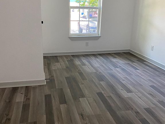 5th image of 1408 W Morton St