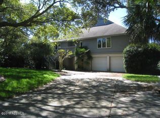 395 Tarpon Blvd, Saint Helena Island, SC 29920