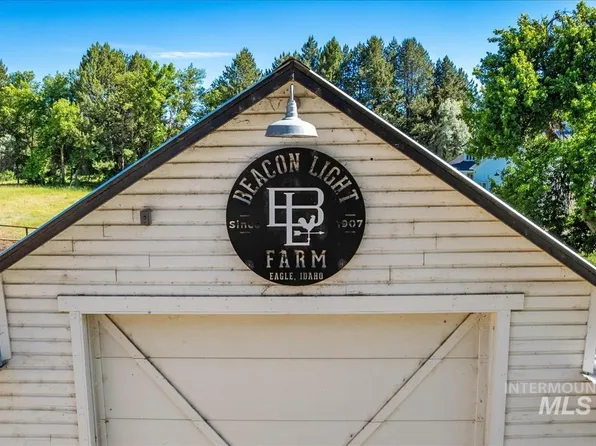 1825 W Beacon Light Rd, Eagle, ID 83616