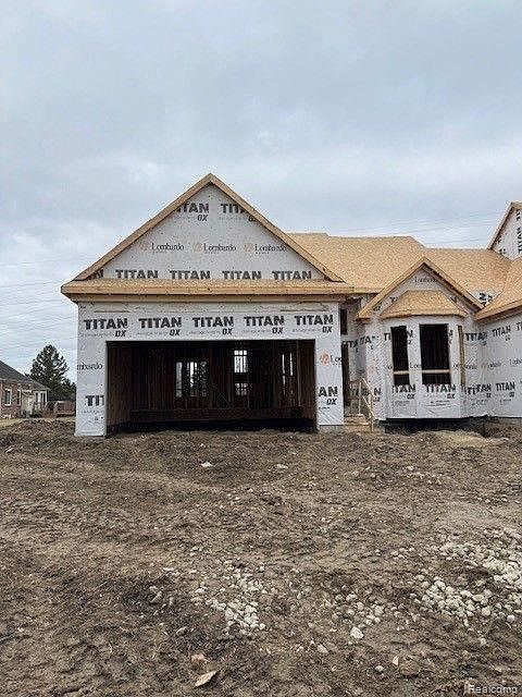 1st image of 45675 Beaufort Dr