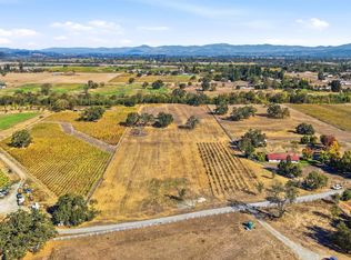 5695 Bravo Toro Lane, Santa Rosa, CA 95401