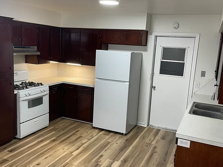 1013 S 21st St — Photo 3